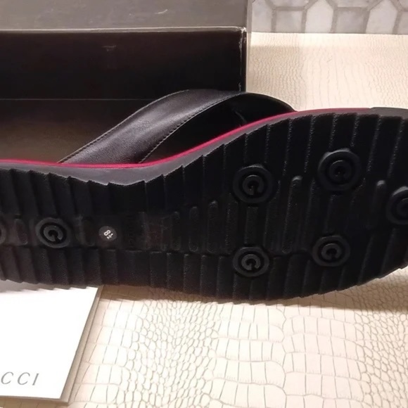 💋Rare Gucci Leather Thong Slide 'Black' 268670 A9LA0 1061 (G8.5) NWOB - Picture 13 of 15